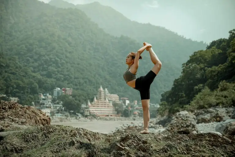 Journey to Serenity: Rishikesh Travel Guide reveals tranquil spots, yoga retreats, and adventure activities in Rishikesh, Uttarakhand, perfect for every traveler.