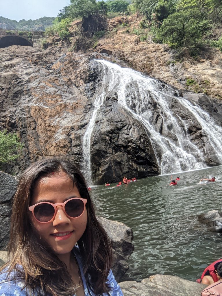 Majestic Dudhsagar Waterfalls in Goa, India, cascading down the Western Ghats. This four-tiered waterfall, also known as the ‘Sea of Milk,’ is a popular tourist attraction surrounded by lush greenery and rich biodiversity.